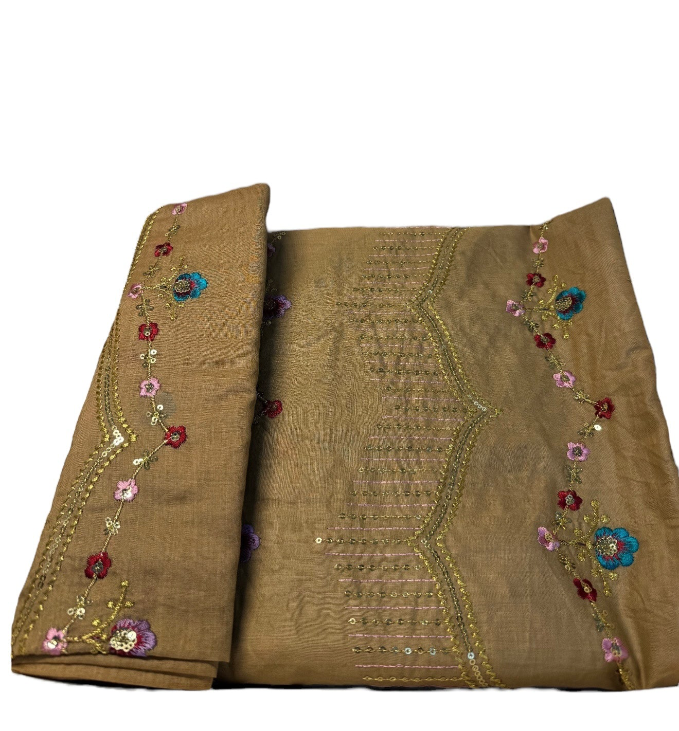 قطعة قطن مخروز مع الشيلة