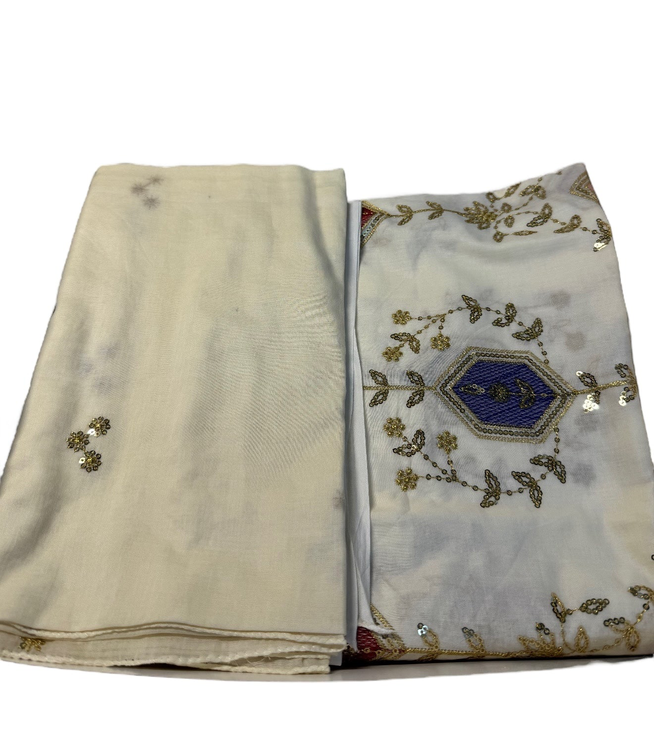 قطعة قطن مخروز مع الشيلة