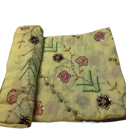 قطعة قطن مخروز مع الشيلة