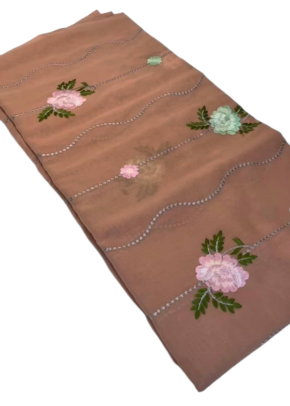 القطعة مع الشيلة ويل مخروز