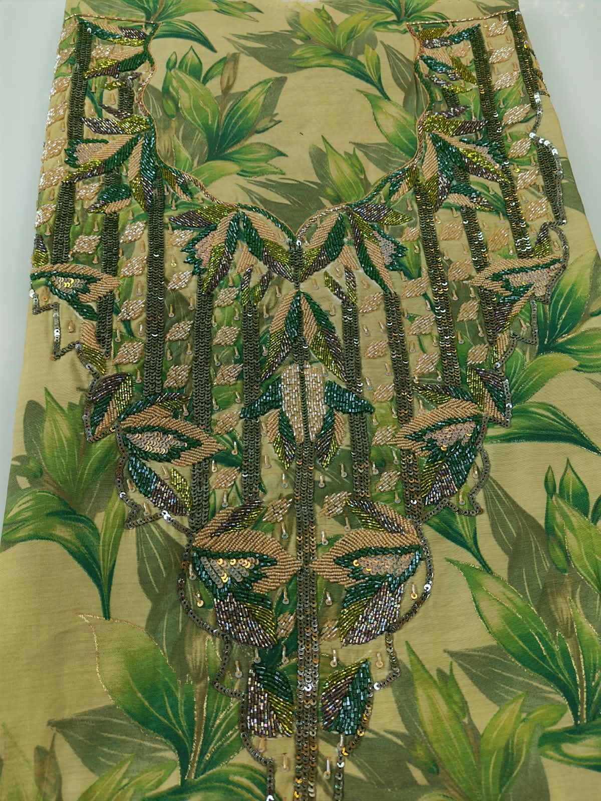 Sage Green Tropical Leaf Beaded Mukhawar